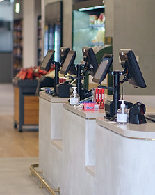 Retail_4.JPG